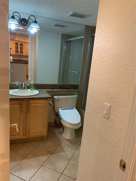 For Rent: $2,175 (1 beds, 1 baths, 660 Square Feet)