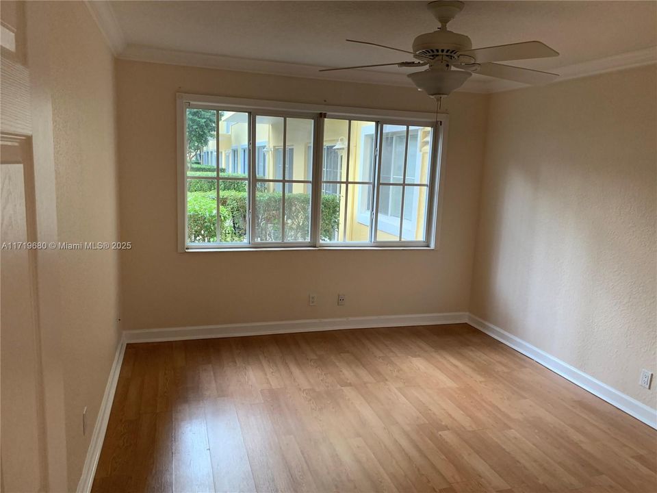 For Rent: $2,175 (1 beds, 1 baths, 660 Square Feet)