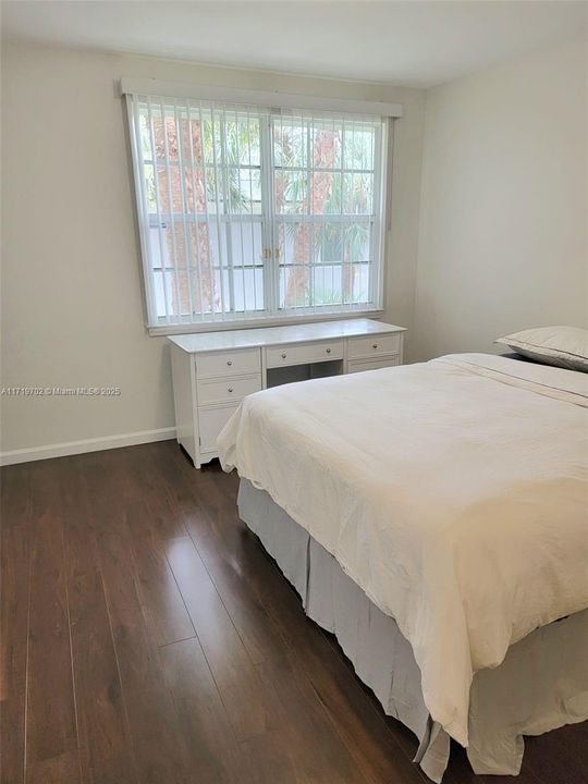 For Rent: $2,600 (2 beds, 2 baths, 1110 Square Feet)