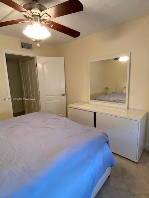 For Rent: $2,850 (2 beds, 2 baths, 1087 Square Feet)