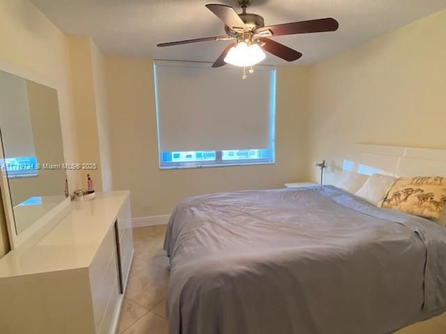 For Rent: $2,850 (2 beds, 2 baths, 1087 Square Feet)