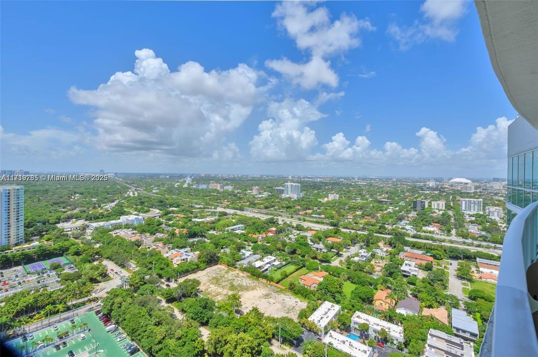 Recently Rented: $4,400 (2 beds, 2 baths, 1188 Square Feet)