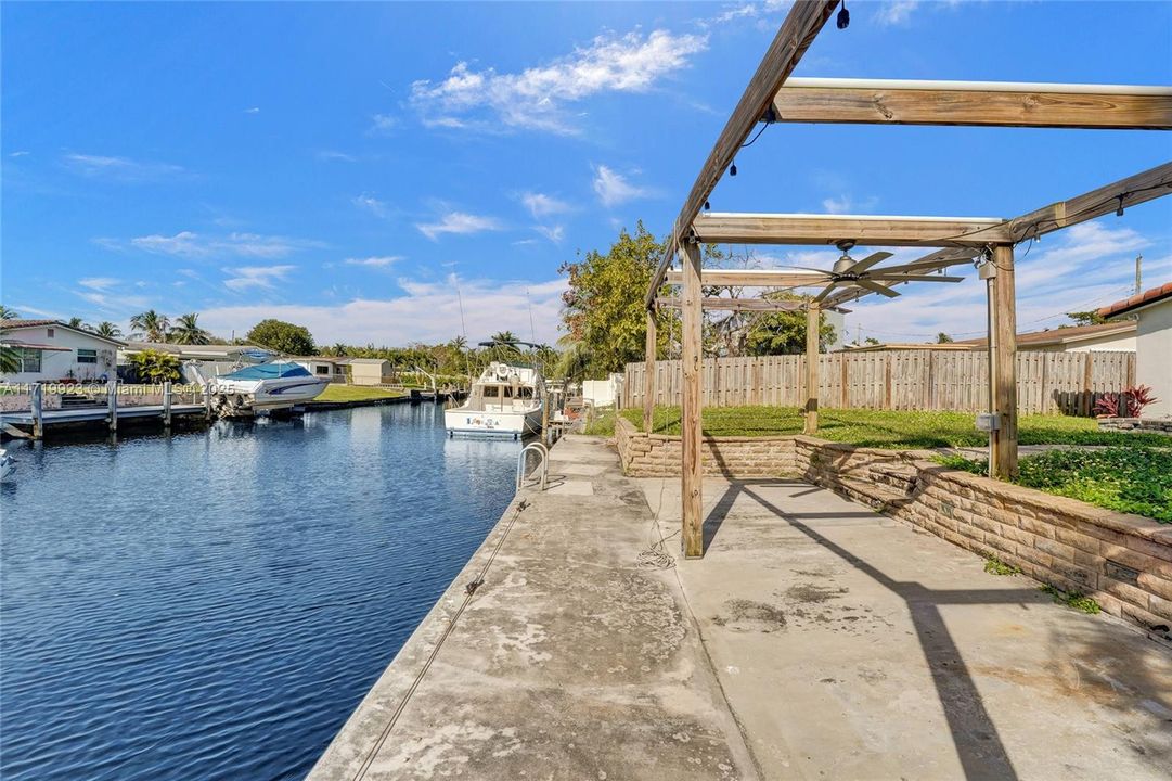 For Sale: $749,000 (3 beds, 2 baths, 1579 Square Feet)