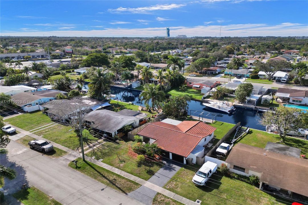 For Sale: $749,000 (3 beds, 2 baths, 1579 Square Feet)