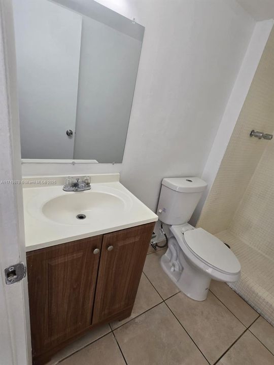 For Rent: $2,050 (2 beds, 2 baths, 1175 Square Feet)