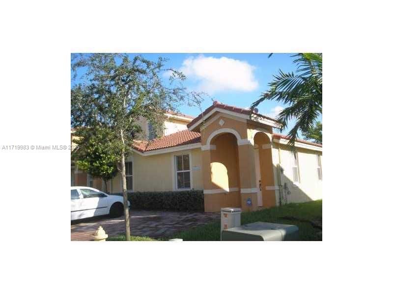 For Rent: $2,450 (3 beds, 2 baths, 1235 Square Feet)