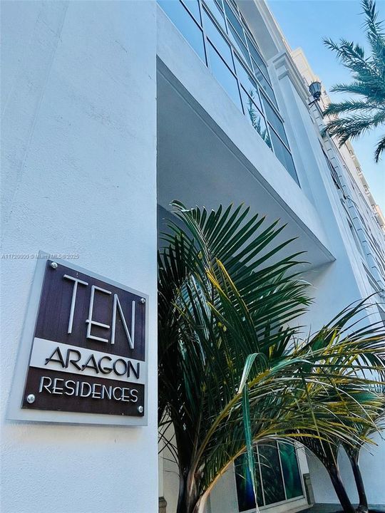 Ten Aragon Entrance