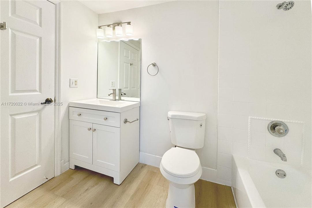 2nd bathroom