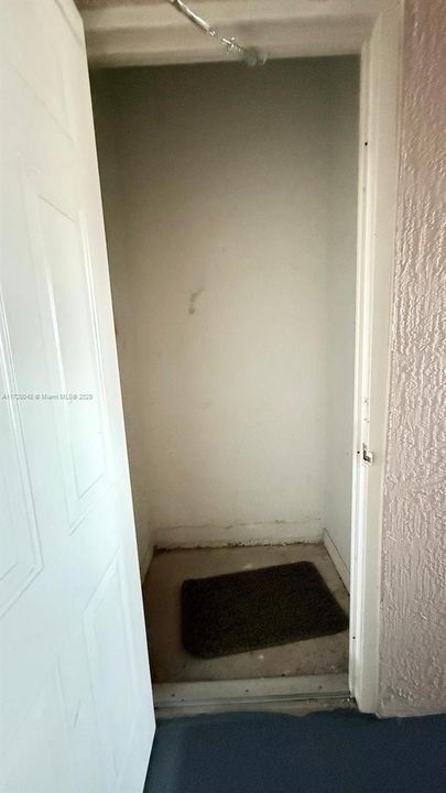 For Rent: $2,500 (2 beds, 2 baths, 978 Square Feet)