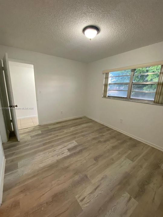 For Rent: $2,100 (2 beds, 2 baths, 913 Square Feet)