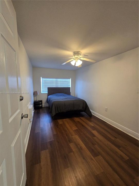 For Rent: $2,500 (2 beds, 1 baths, 3340 Square Feet)