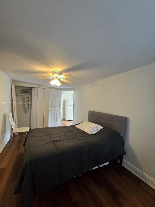 For Rent: $2,500 (2 beds, 1 baths, 3340 Square Feet)