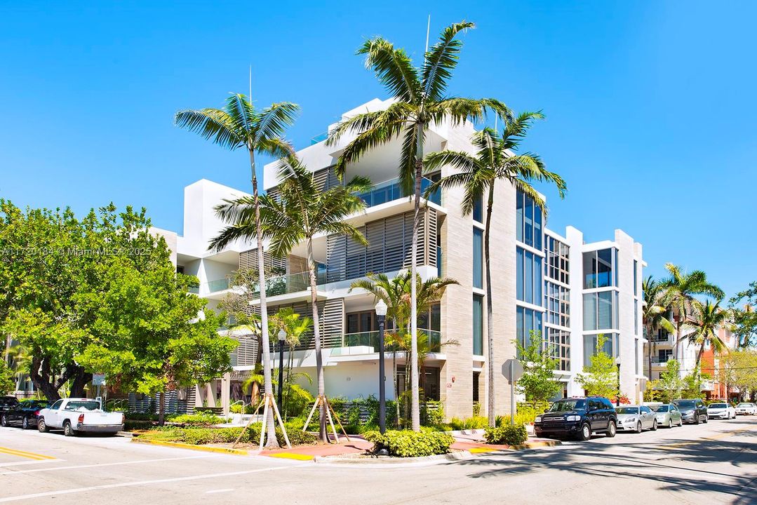 For Sale: $3,250,000 (3 beds, 3 baths, 1974 Square Feet)