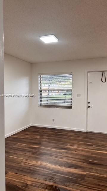 For Rent: $1,520 (1 beds, 1 baths, 427 Square Feet)