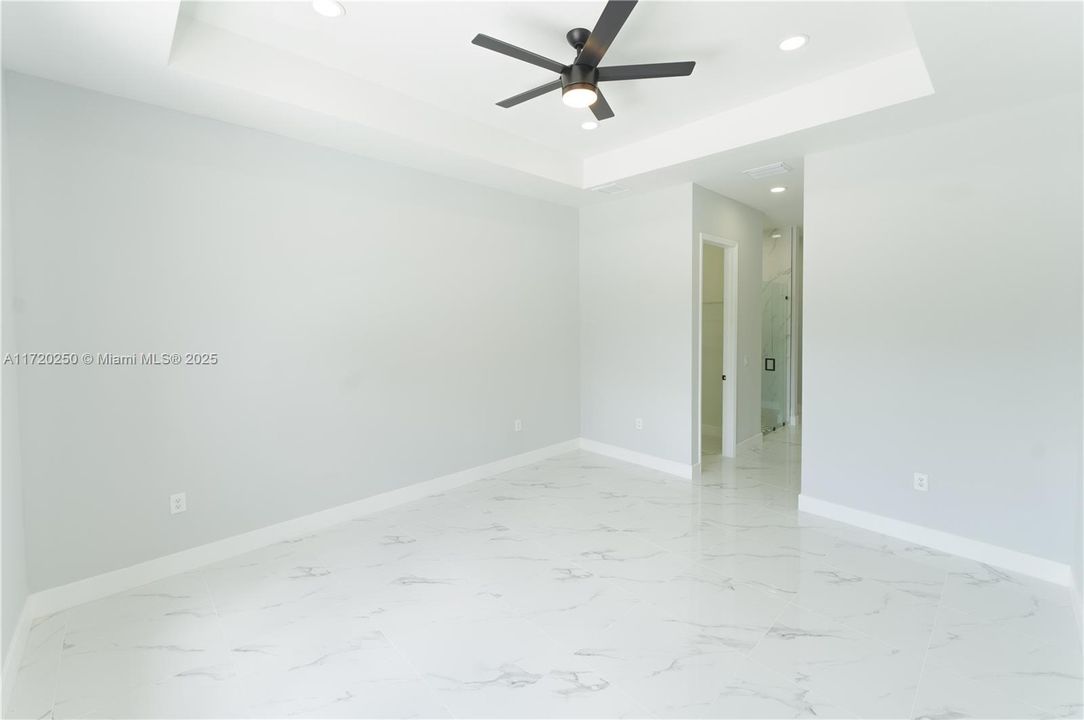 Recientemente alquilado: $3,300 (4 camas, 2 baños, 1842 Pies cuadrados)