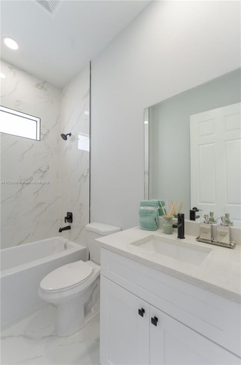 Recientemente alquilado: $3,300 (4 camas, 2 baños, 1842 Pies cuadrados)