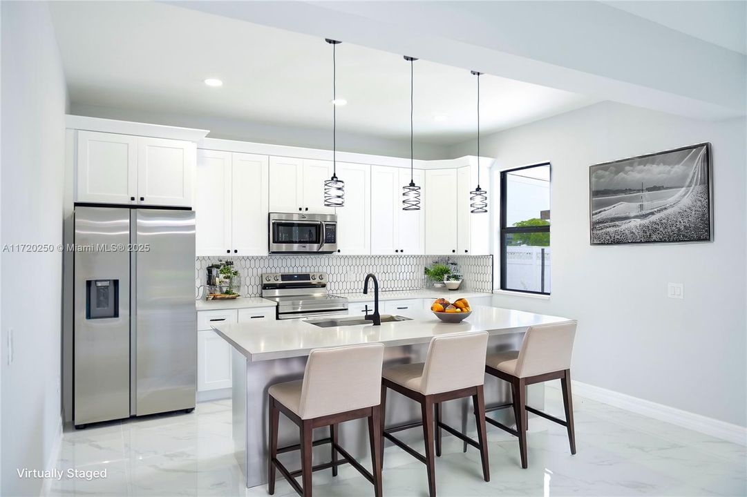 Recientemente alquilado: $3,300 (4 camas, 2 baños, 1842 Pies cuadrados)