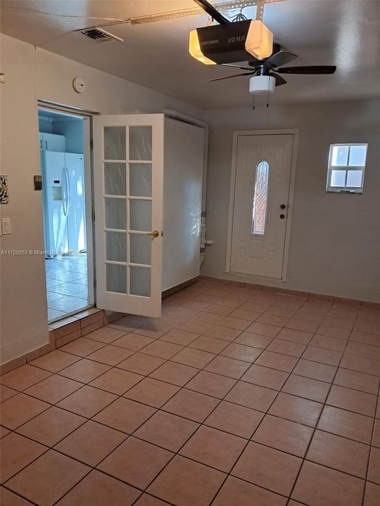 For Rent: $3,600 (4 beds, 2 baths, 1570 Square Feet)