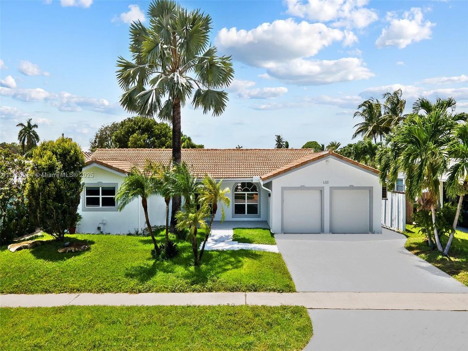 For Sale: $1,295,000 (3 beds, 2 baths, 2254 Square Feet)