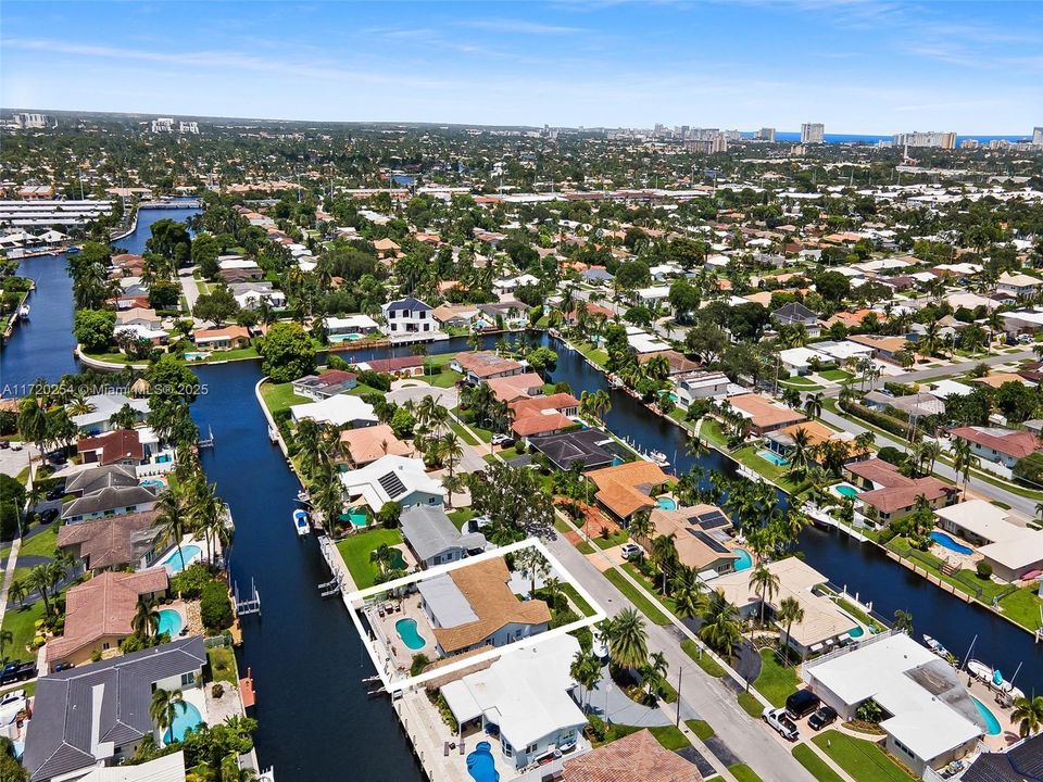 For Sale: $1,295,000 (3 beds, 2 baths, 2254 Square Feet)