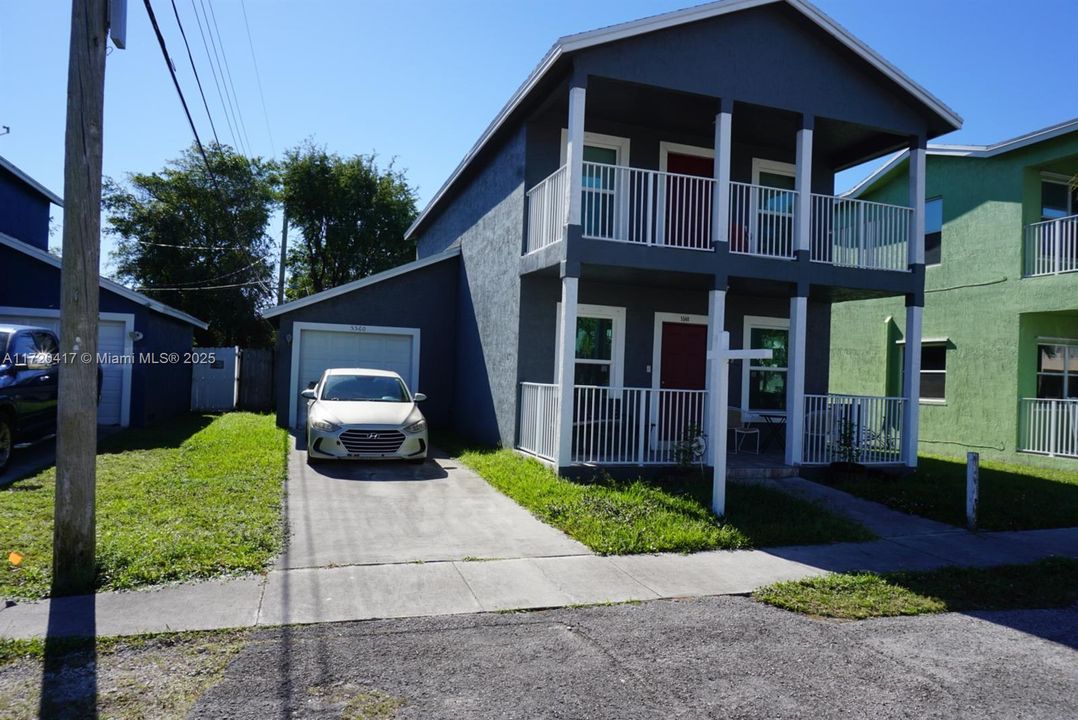 For Sale: $510,000 (3 beds, 2 baths, 1560 Square Feet)