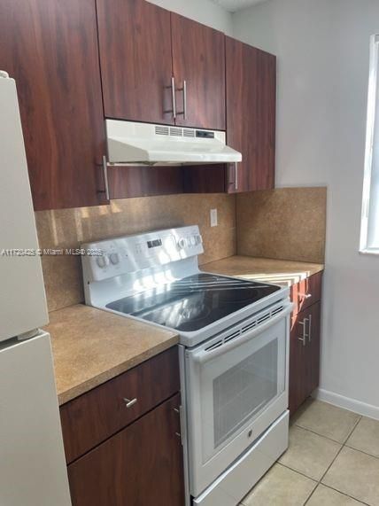 For Rent: $1,875 (1 beds, 1 baths, 678 Square Feet)