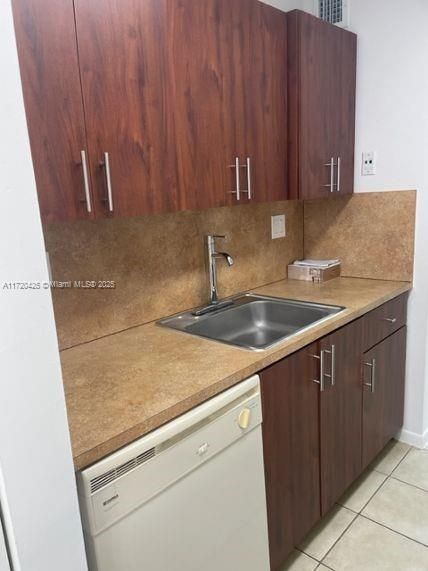 For Rent: $1,875 (1 beds, 1 baths, 678 Square Feet)