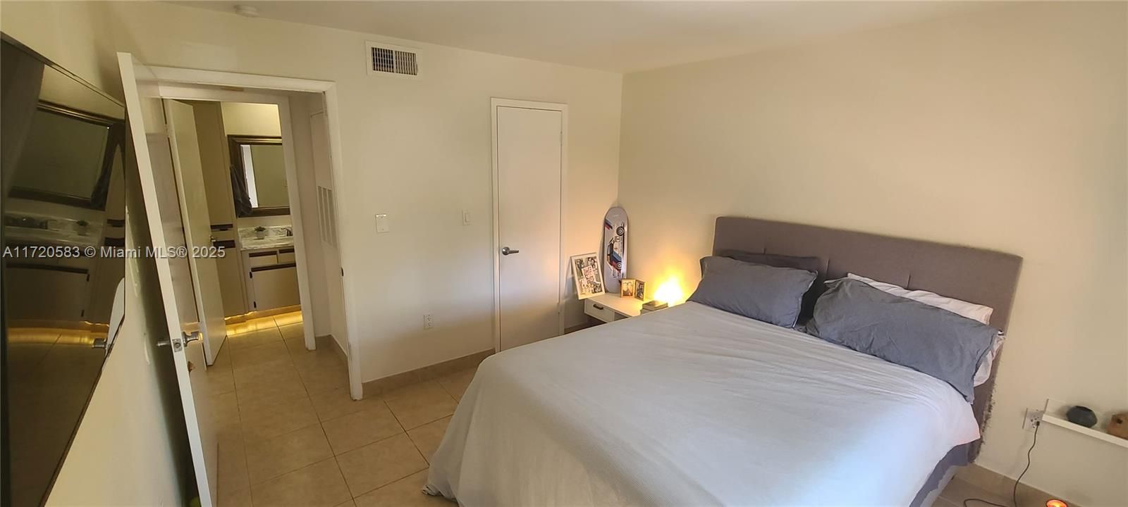 For Rent: $1,900 (1 beds, 1 baths, 588 Square Feet)