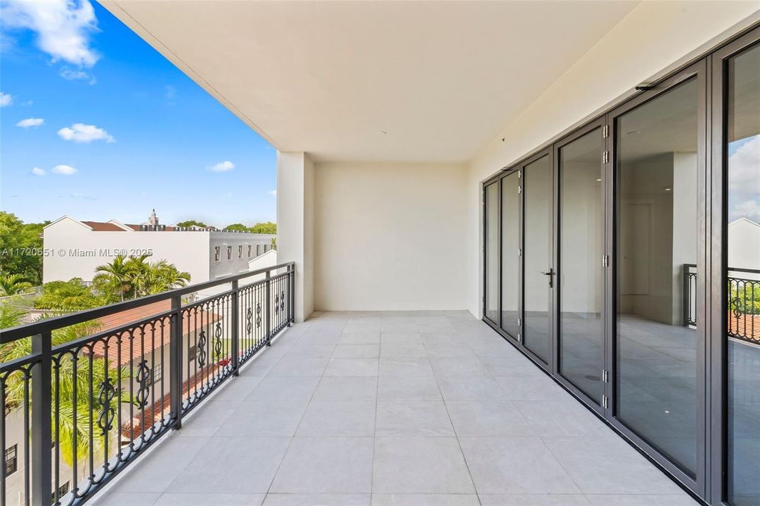 En Venta: $1,799,000 (2 camas, 2 baños, 1647 Pies cuadrados)