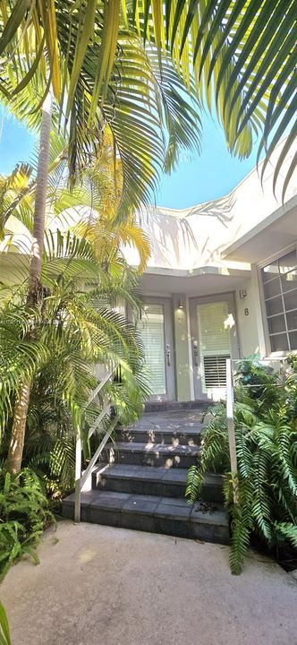 Recently Sold: $220,000 (1 beds, 1 baths, 401 Square Feet)