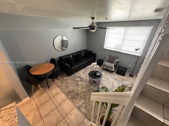 For Sale: $365,000 (1 beds, 1 baths, 539 Square Feet)