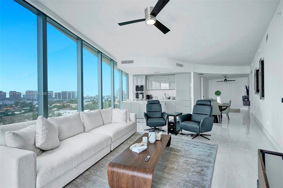 For Sale: $3,500,000 (2 beds, 2 baths, 1521 Square Feet)