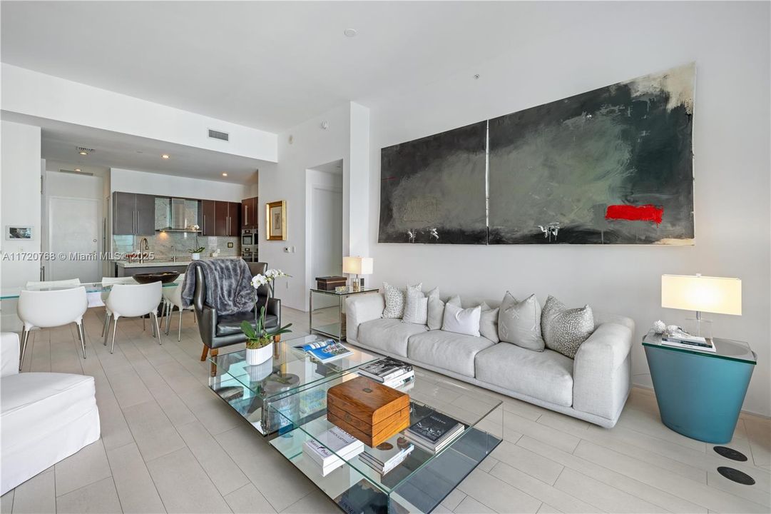 For Sale: $1,850,000 (2 beds, 2 baths, 1572 Square Feet)