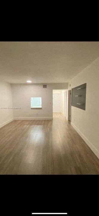 For Rent: $1,750 (1 beds, 1 baths, 800 Square Feet)