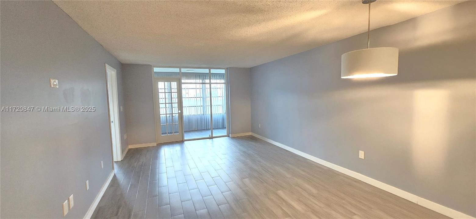 For Sale: $153,900 (2 beds, 2 baths, 850 Square Feet)