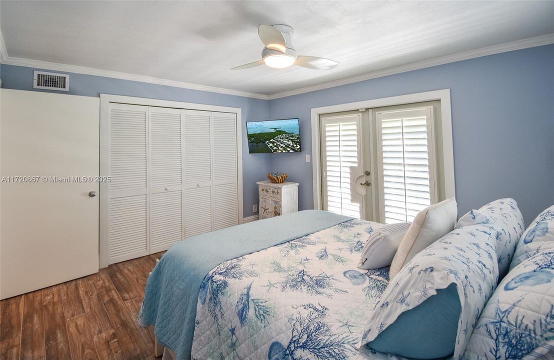 Vendido Recientemente: $2,350,000 (4 camas, 3 baños, 2252 Pies cuadrados)