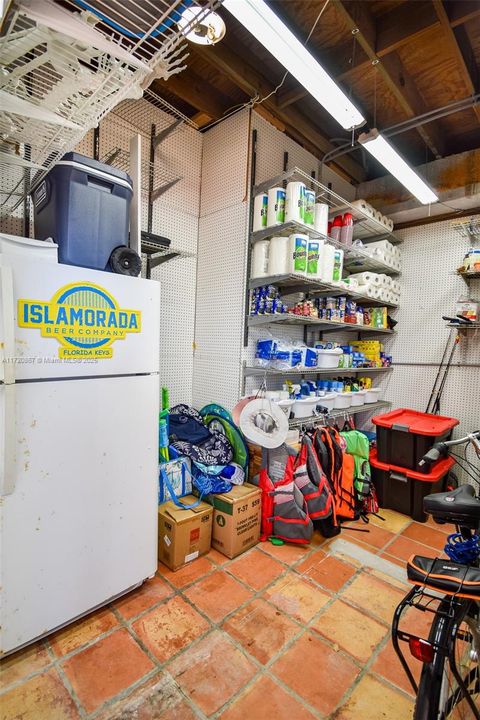 Vendido Recientemente: $2,350,000 (4 camas, 3 baños, 2252 Pies cuadrados)