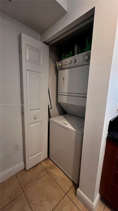 Recientemente alquilado: $2,600 (1 camas, 1 baños, 848 Pies cuadrados)