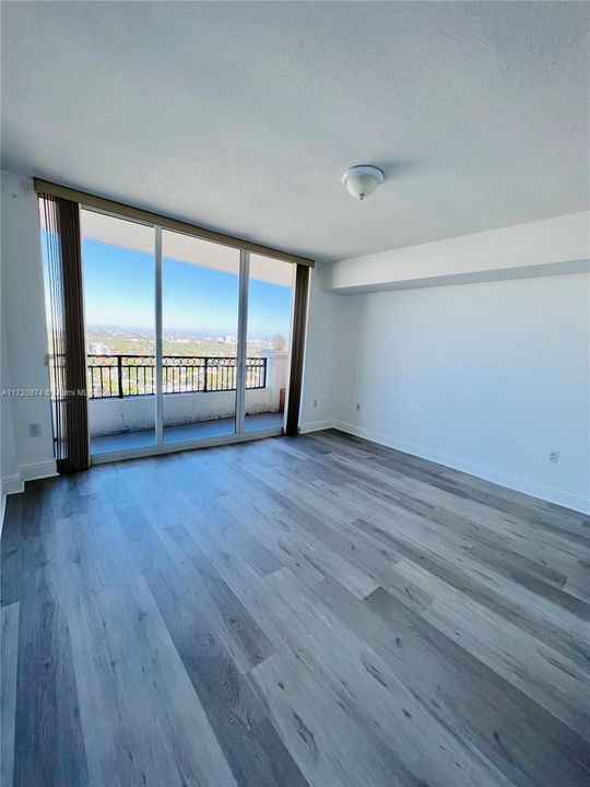 Recientemente alquilado: $2,600 (1 camas, 1 baños, 848 Pies cuadrados)