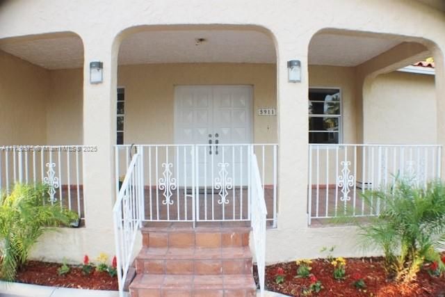 For Rent: $4,100 (3 beds, 2 baths, 1703 Square Feet)