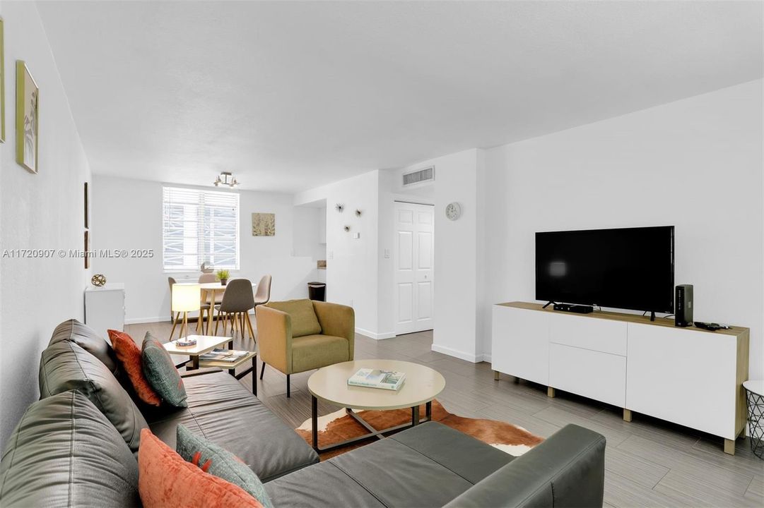 На продажу: $315,000 (1 спален, 1 ванн, 694 Квадратных фут)