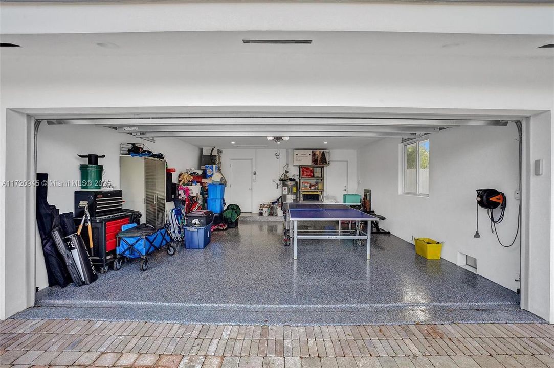 En Venta: $2,999,999 (4 camas, 3 baños, 2036 Pies cuadrados)