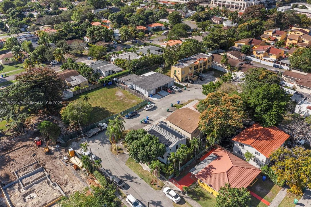 For Sale: $895,000 (3 beds, 2 baths, 1612 Square Feet)