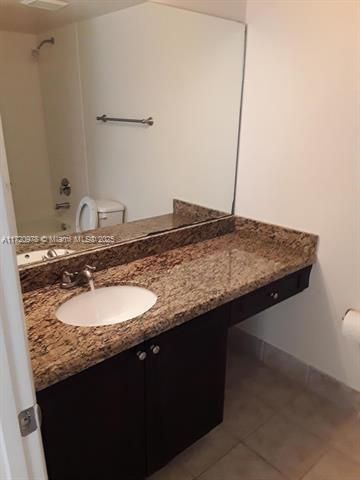 For Rent: $1,590 (1 beds, 1 baths, 746 Square Feet)