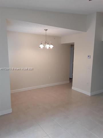 For Rent: $1,590 (1 beds, 1 baths, 746 Square Feet)