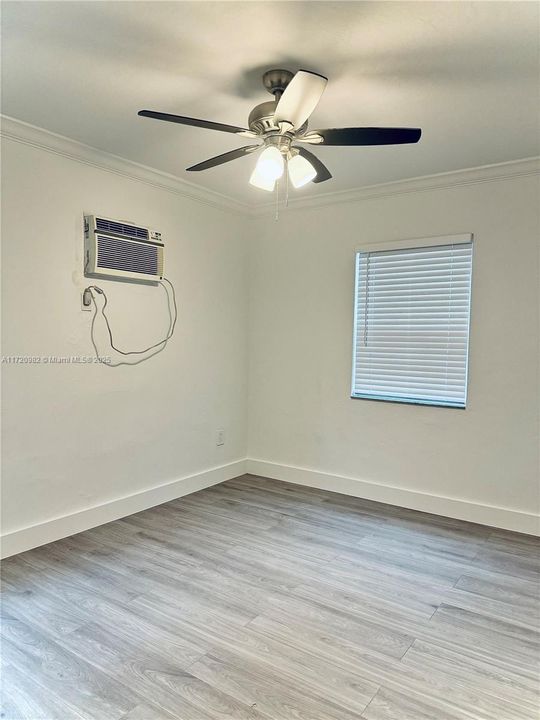 For Rent: $2,095 (2 beds, 1 baths, 700 Square Feet)