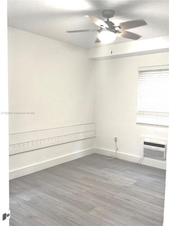 For Rent: $2,045 (2 beds, 1 baths, 700 Square Feet)