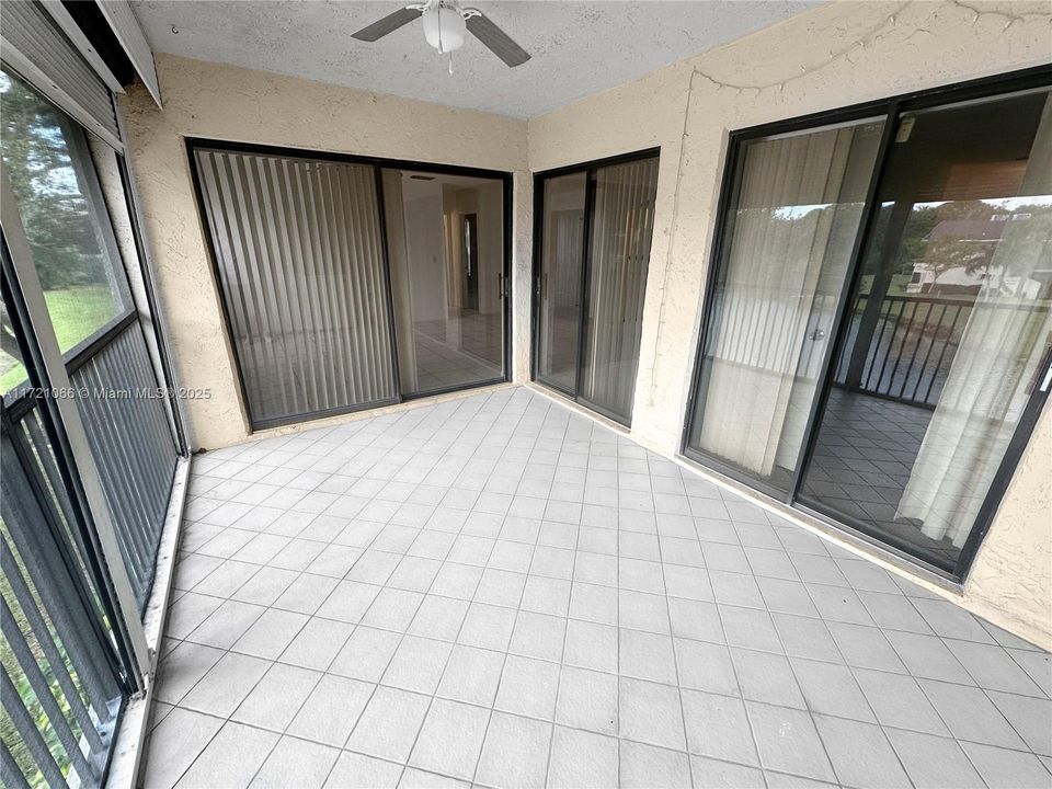 Recently Rented: $2,400 (3 beds, 2 baths, 1093 Square Feet)