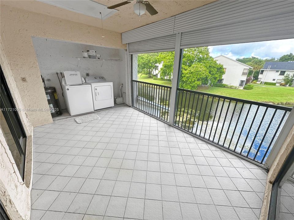 Recently Rented: $2,400 (3 beds, 2 baths, 1093 Square Feet)