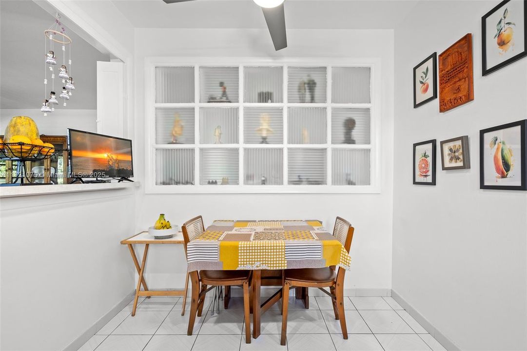 For Sale: $1,399,000 (2 beds, 2 baths, 1600 Square Feet)